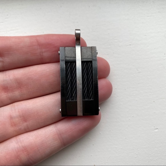 Joseph Abboud cable & stainless steel pendant - Picture 8 of 8